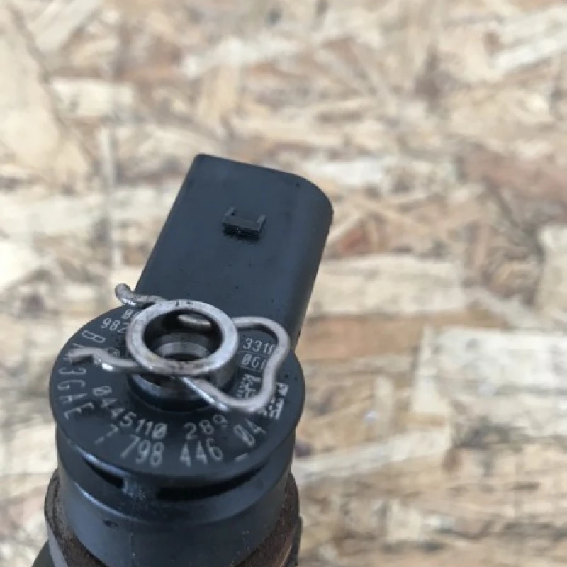 Injector / BMW Seria 1 E87 LCI 2009 / Motor, racire si evacuare