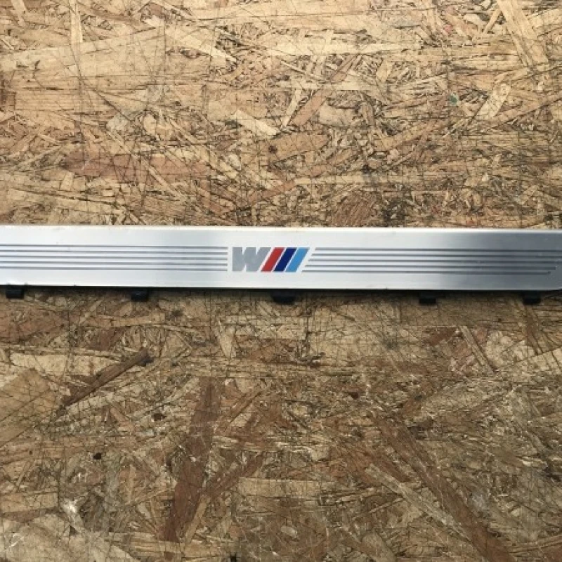 Ornament prag BMW 