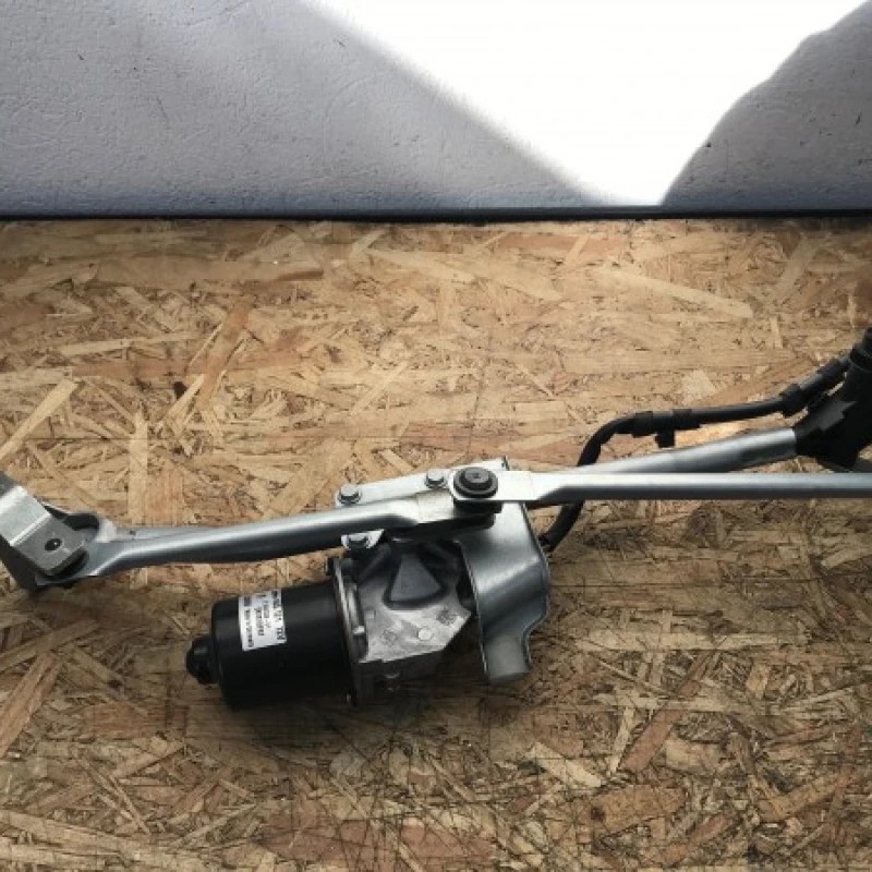 Ansamblu stergatoare cu motoras BMW Seria 1 E87 LCI 2009