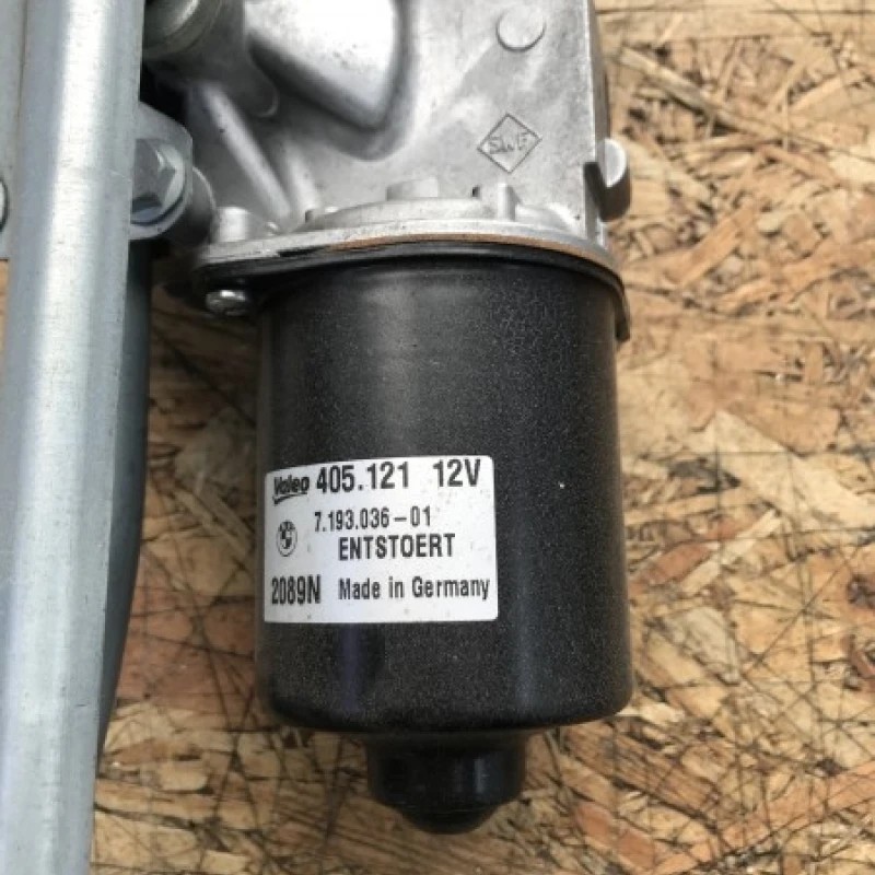 Ansamblu stergatoare cu motoras / BMW Seria 1 E87 LCI 2009 / Caroserie, oglinzi si faruri