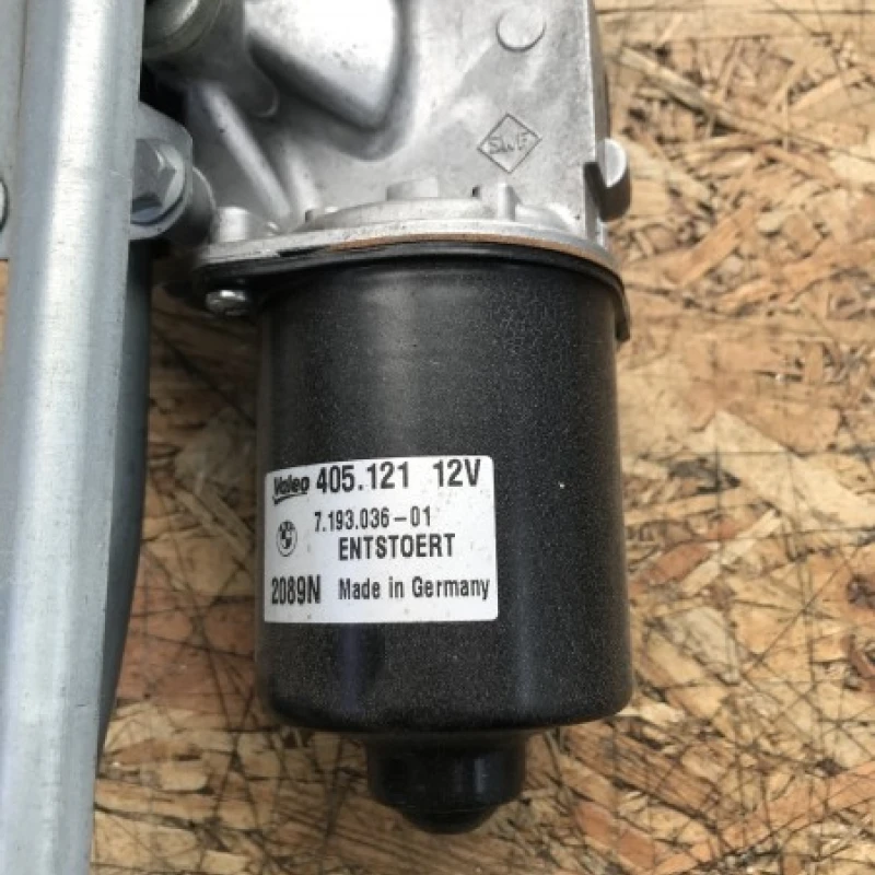 Ansamblu stergatoare cu motoras / BMW Seria 1 E87 LCI 2009 / Caroserie, oglinzi si faruri
