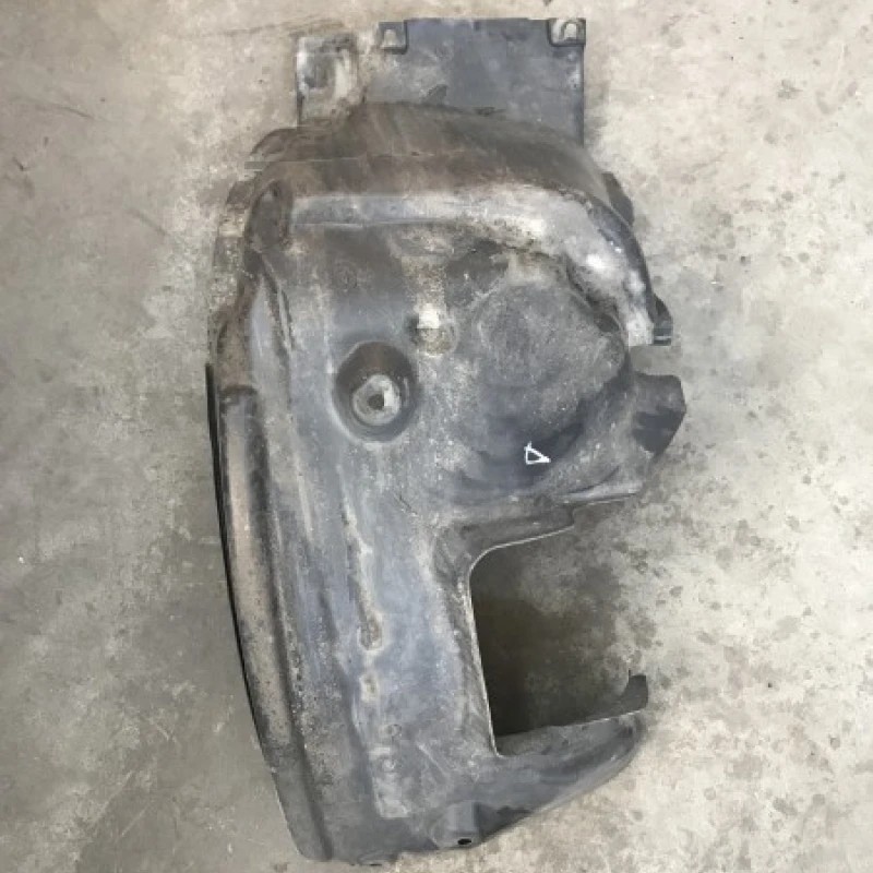 Carenaj dreapta fata BMW Seria 1 E87 LCI 2009
