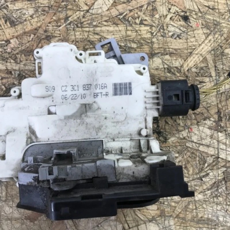 Iala broasca usa dreapta fata / Volkswagen Passat B6 2010 / Caroserie, oglinzi si faruri