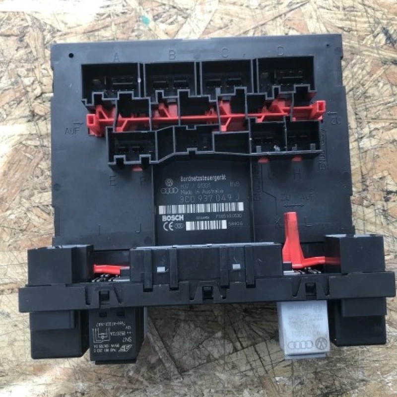 Modul confort / Volkswagen Passat B6 2006 / Audio si electronice