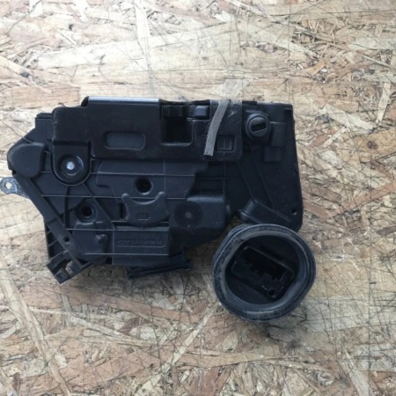 Iala broasca usa stanga spate / Volkswagen Golf MK6 2009 / Caroserie, oglinzi si faruri