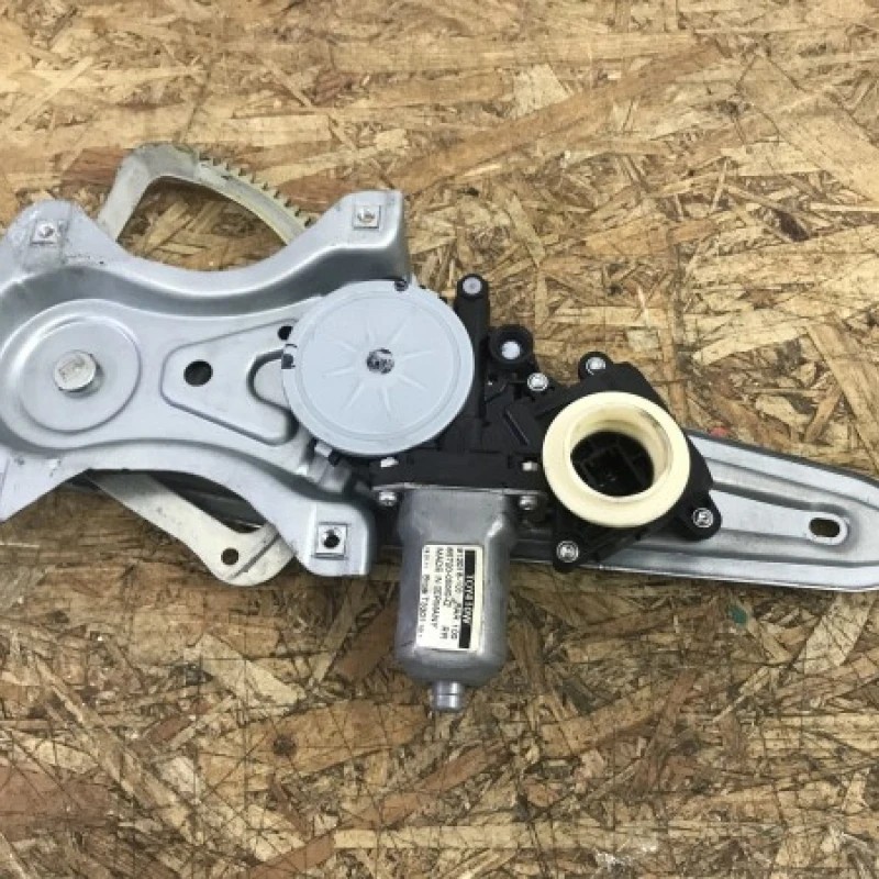 Macara geam stanga spate cu modul Toyota Avensis T27 2010