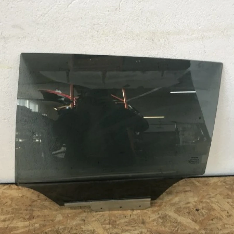 Geam stanga spate Toyota 