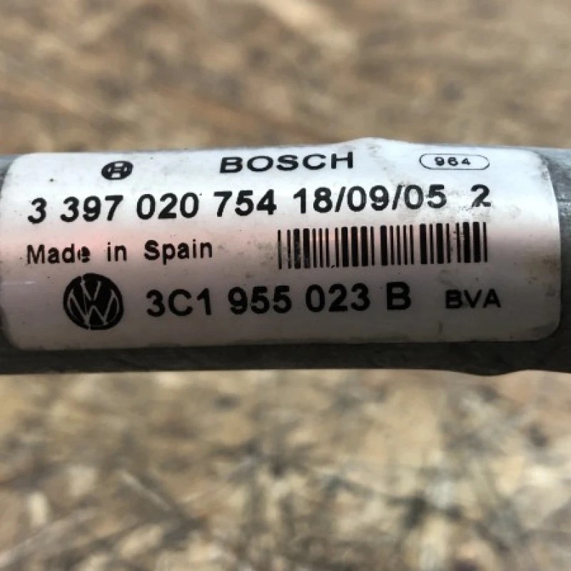 Ansamblu stergator fata cu motoras / Volkswagen Passat B6 2006 / Caroserie, oglinzi si faruri