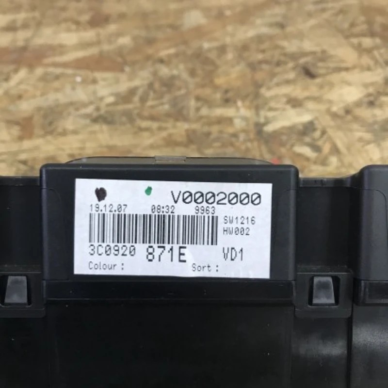 Ceas bord / Volkswagen Passat B6 2008 / Interior