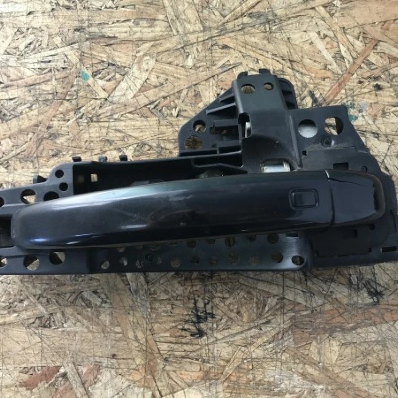 Maner usa dreapta fata / Audi Q5 8R 2012 / Caroserie, oglinzi si faruri