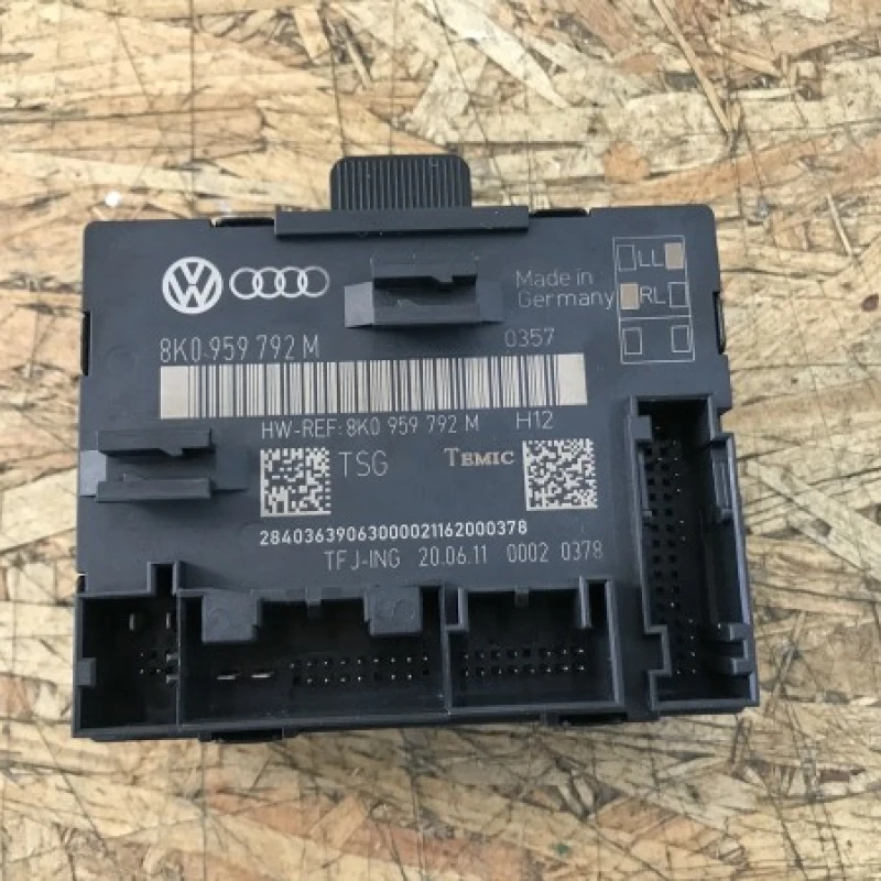 Modul confort usa dreapta fata Audi 