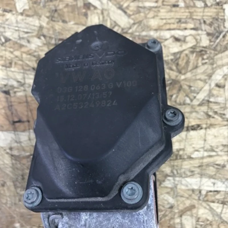 Clapeta acceleratie / Volkswagen Passat B6 2008 / Motor, racire si evacuare