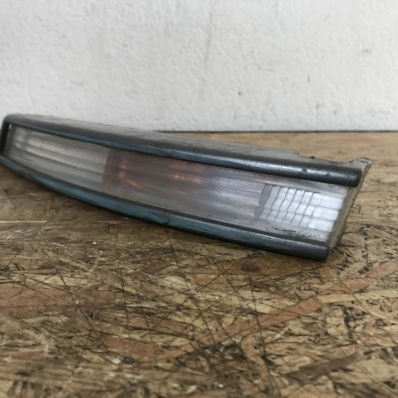 Semnalizare stanga Volkswagen 