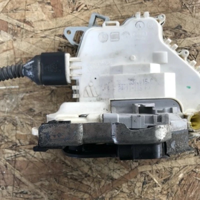 Iala broasca usa stanga fata / Audi Q5 8R 2012 / Caroserie, oglinzi si faruri