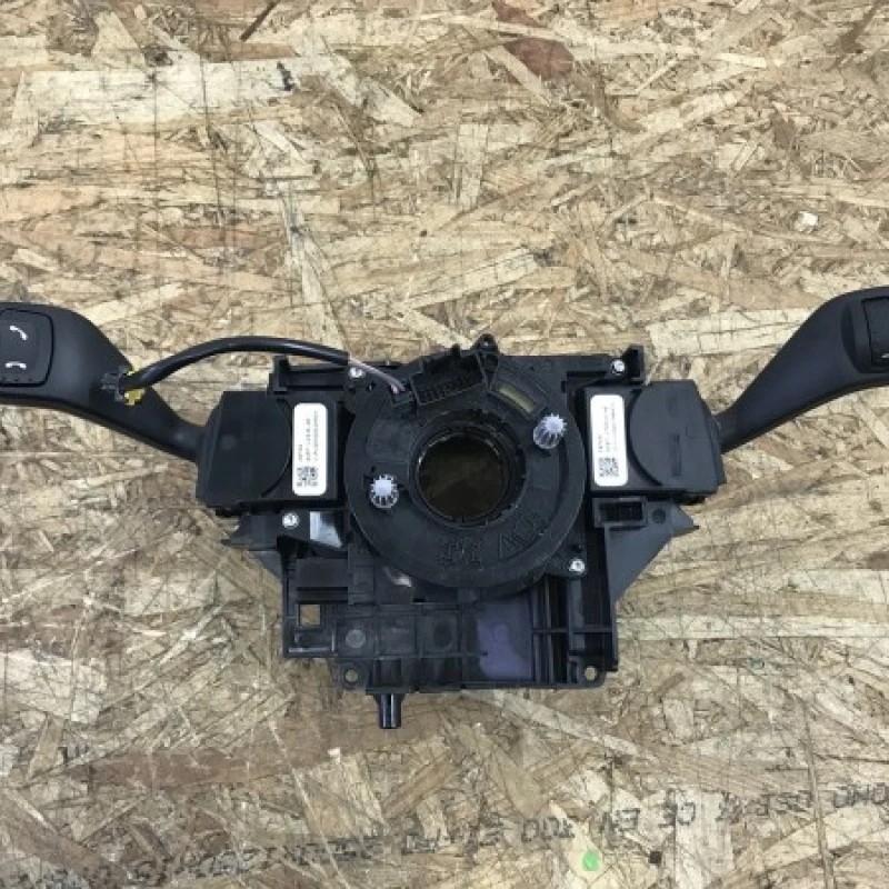Spira volan cu manete / Ford Mondeo MK4 2012 / Interior