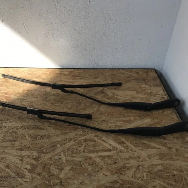 Stergatoare parbriz / Ford Mondeo MK4 2012 / Caroserie, oglinzi si faruri