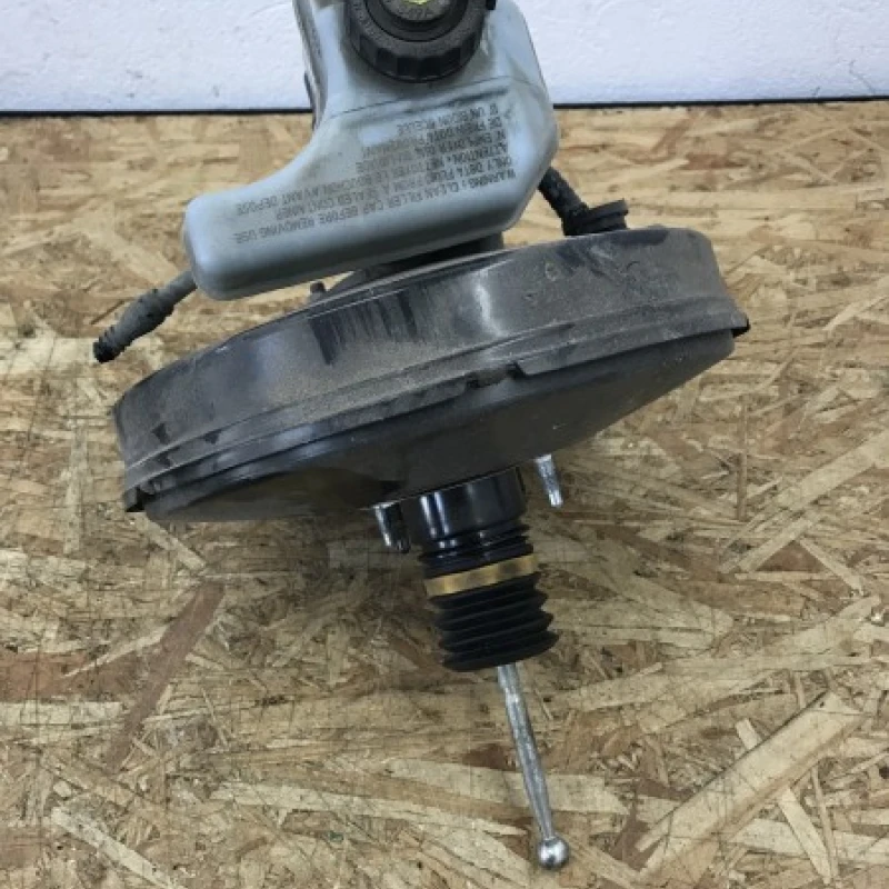 Tulumba frana / Volkswagen Passat B6 2010 / Frane