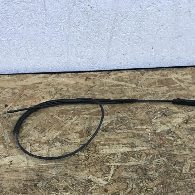 Cablu deschidere capota Volkswagen Passat B6 2010