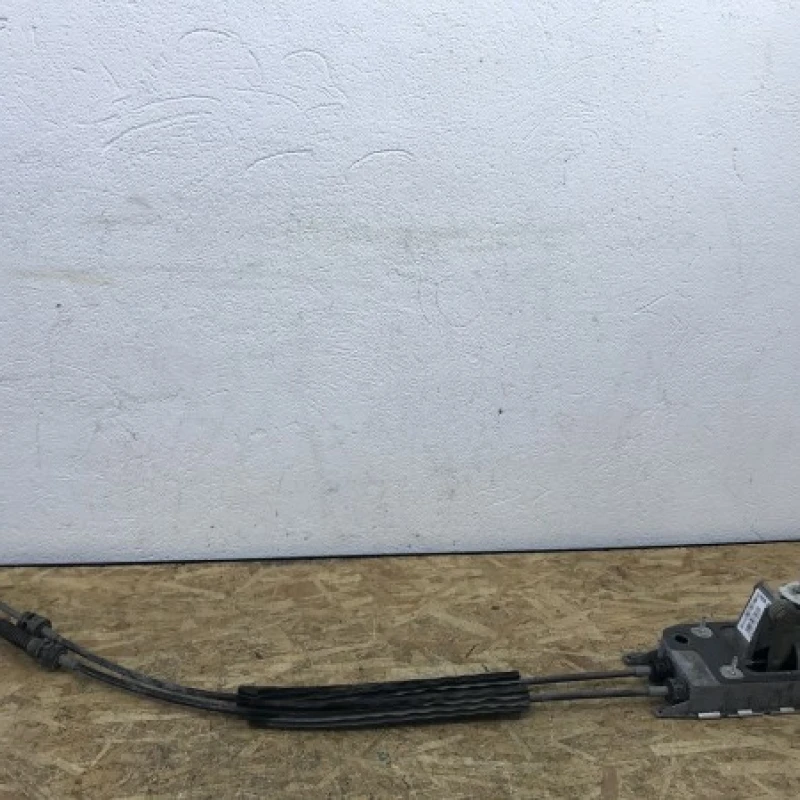 Timonerie / Volkswagen Passat B6 2010 / Cutie viteze, ambreiaj, transmisie