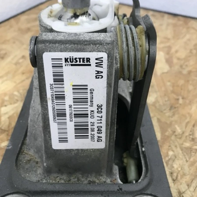 Timonerie / Volkswagen Passat B6 2010 / Cutie viteze, ambreiaj, transmisie