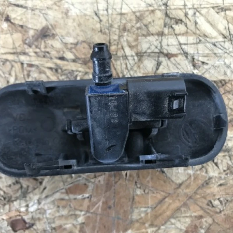Duze spalare parbriz cu incalzire Volkswagen 