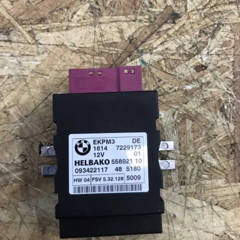 Releu pompa combustibil BMW Seria 1 E82 2010