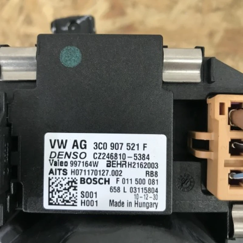 Ventilator bord cu releu / Volkswagen Golf MK6 2011 / Interior