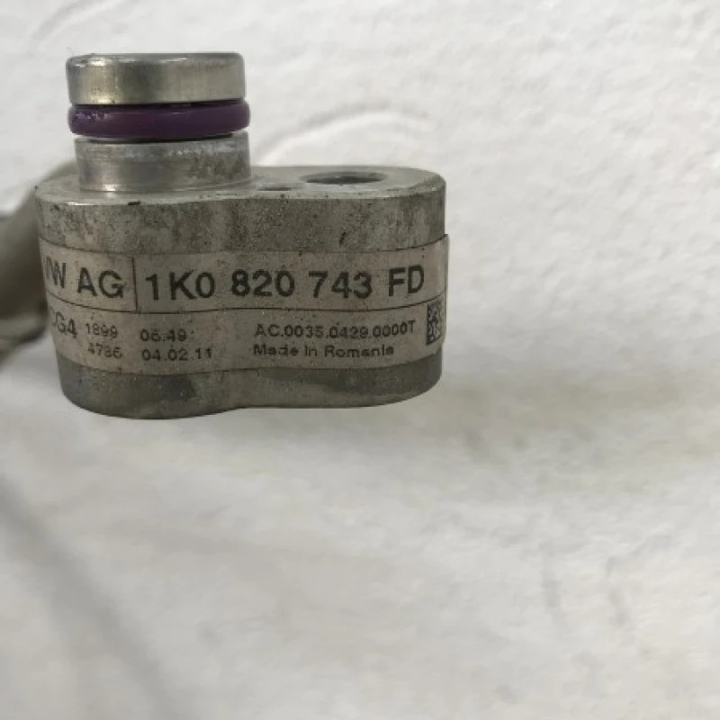 Conducta clima / Volkswagen Golf MK6 2011 / Climatizare