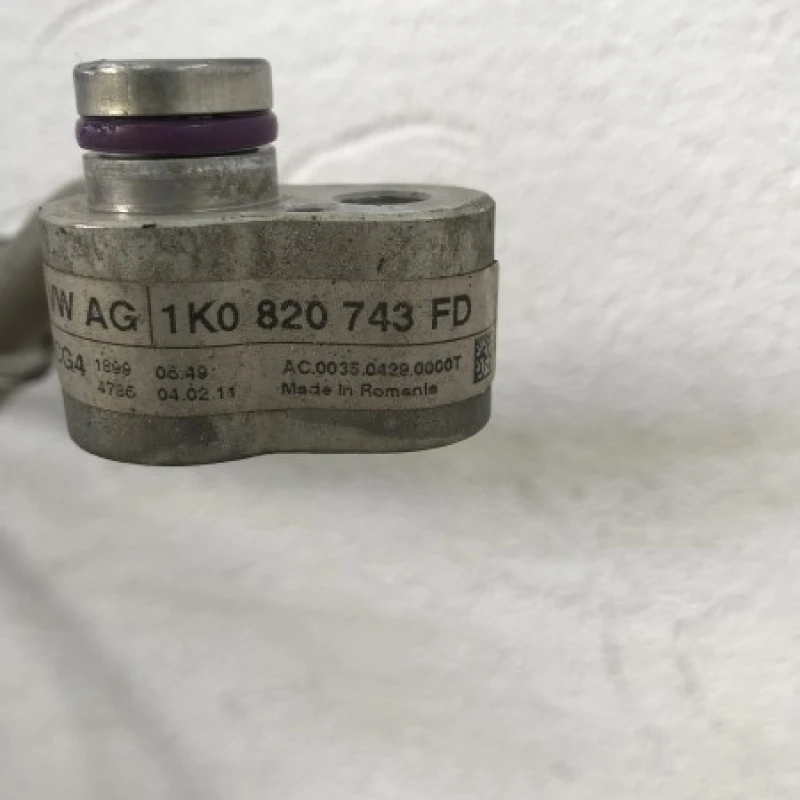 Conducta clima / Volkswagen Golf MK6 2011 / Climatizare