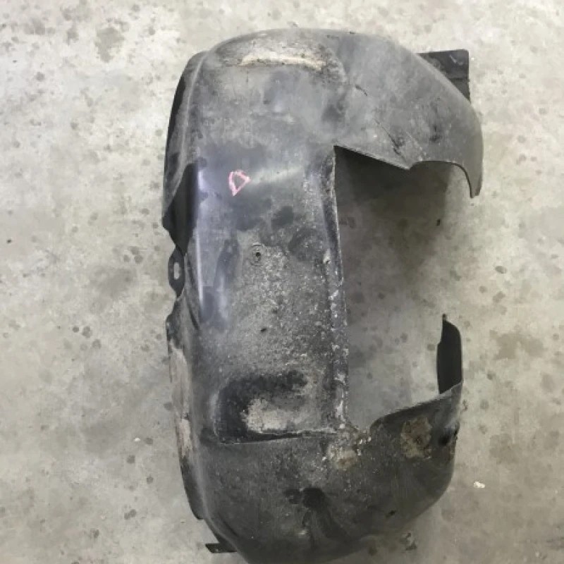 Carenaj dreapta fata / Volkswagen Golf MK6 2011 / Caroserie, oglinzi si faruri