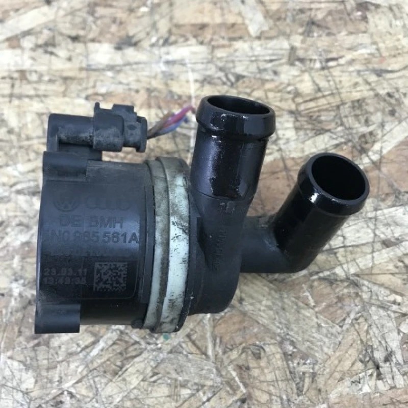 Pompa apa / Volkswagen Golf MK6 2011 / Motor, racire si evacuare