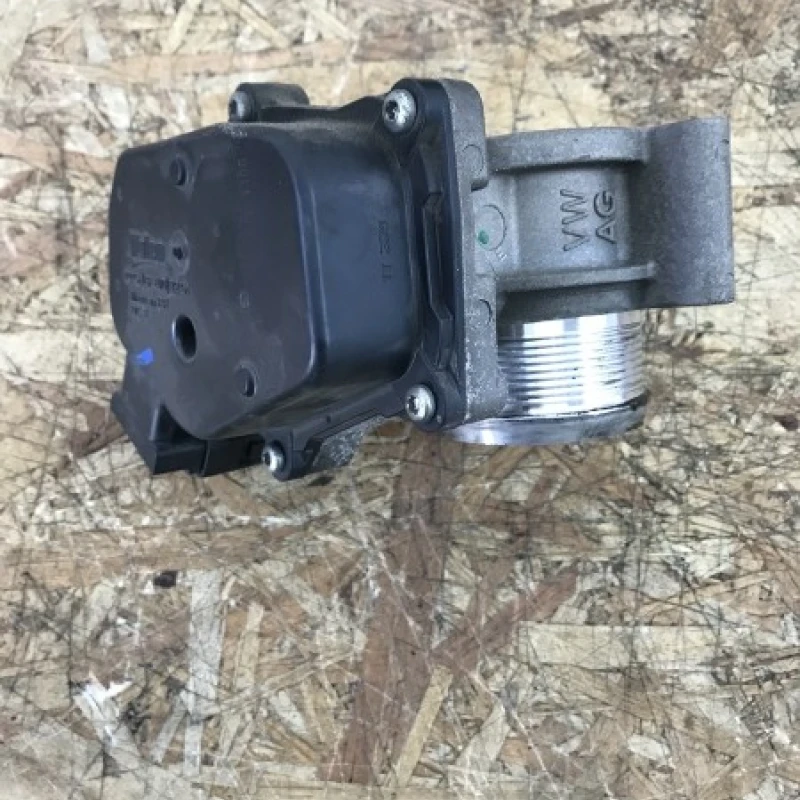 Clapeta acceleratie / Volkswagen Golf MK6 2011 / Motor, racire si evacuare