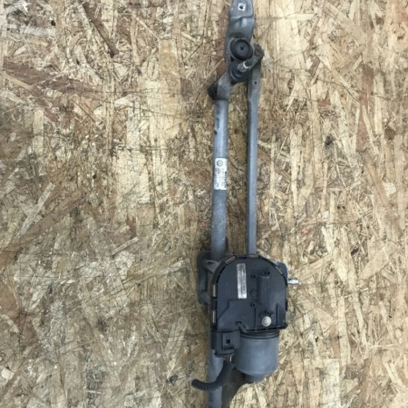 Ansamblu stergatoare / Volkswagen Golf MK6 2011 / Caroserie, oglinzi si faruri