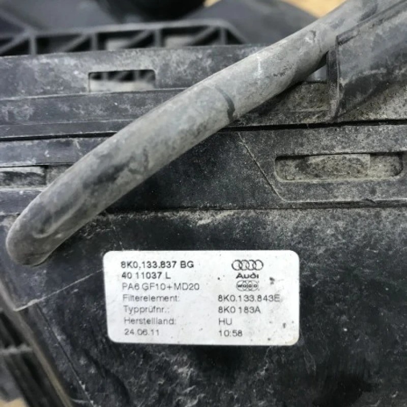 Carcasa filtru aer / Audi Q5 8R 2012 / Motor, racire si evacuare
