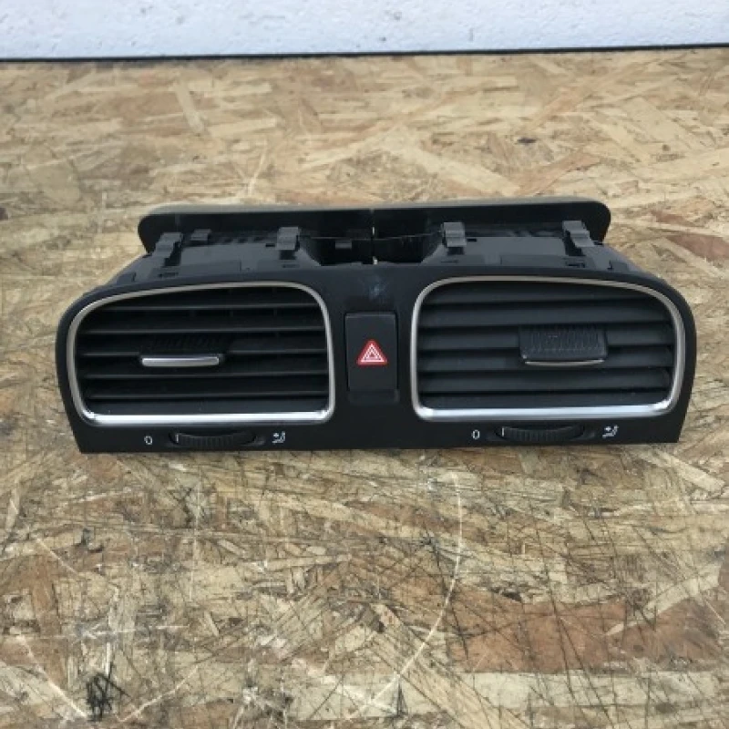 Grila ventilatie centrala bord Volkswagen 