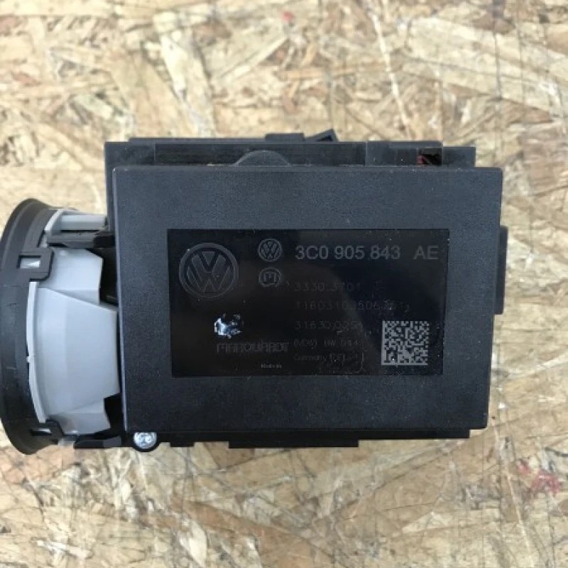 Contact / Volkswagen Passat B7 Alltrack 2014 / Audio si electronice