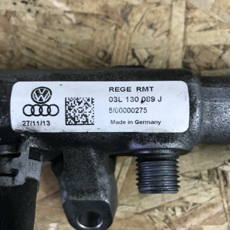Rampa injectoare / Volkswagen Passat B7 Alltrack 2014 / Motor, racire si evacuare