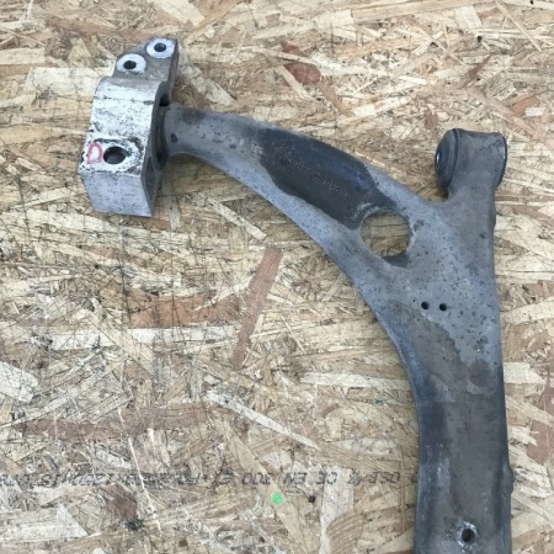 Brat inferior dreapta Volkswagen 