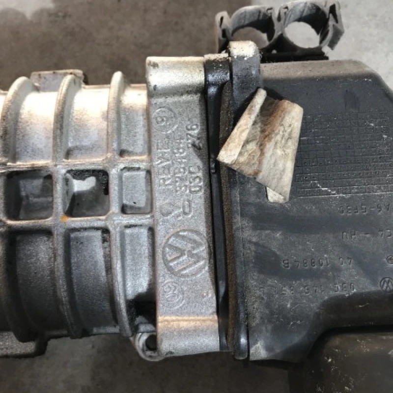 Compresor supraalimentare / Volkswagen Passat B6 2010 / Motor, racire si evacuare