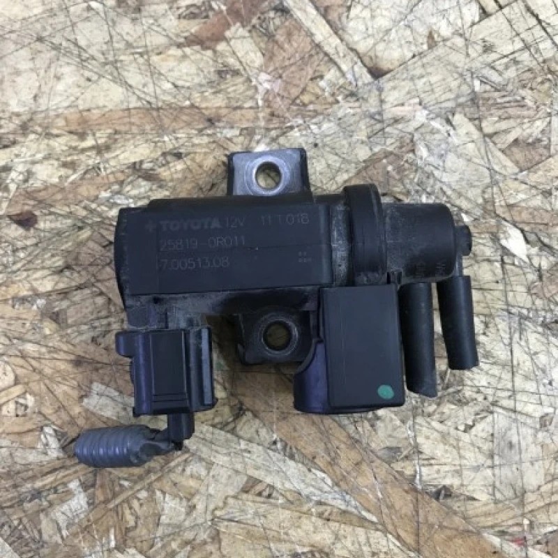 Pompa vaccum / Toyota Avensis T27 2010 / Motor, racire si evacuare