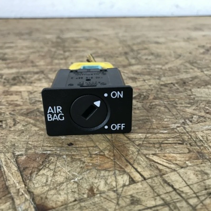 Buton airbag / Volkswagen Golf MK6 2009 / Anvelope