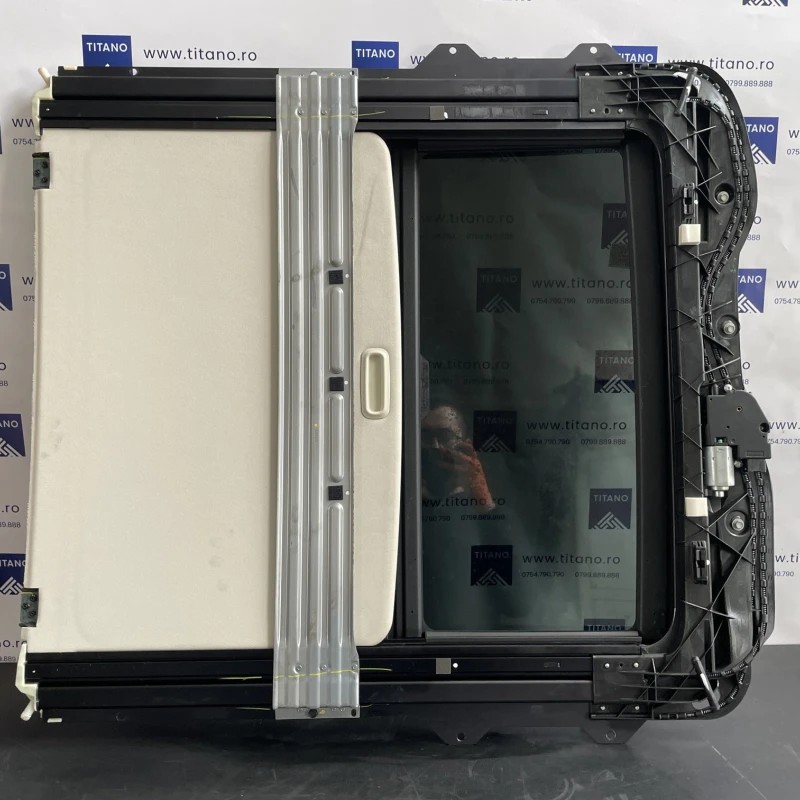 Trapa / Land Rover Range Rover Sport Range Rover Sport 2011 / Caroserie, oglinzi si faruri