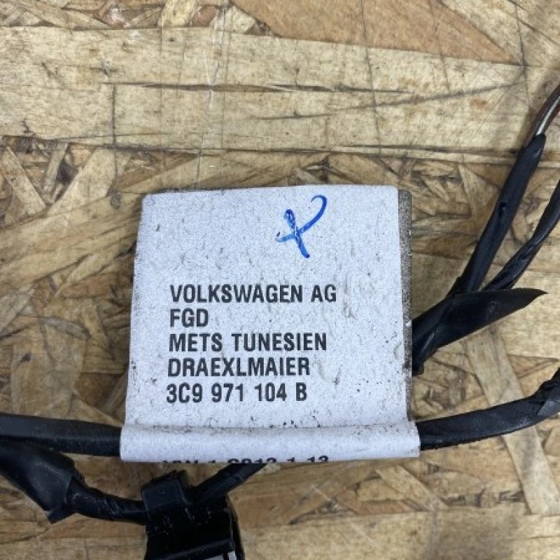 Instalatie senzori parcare spate / Volkswagen Passat B6 2008 / Audio si electronice
