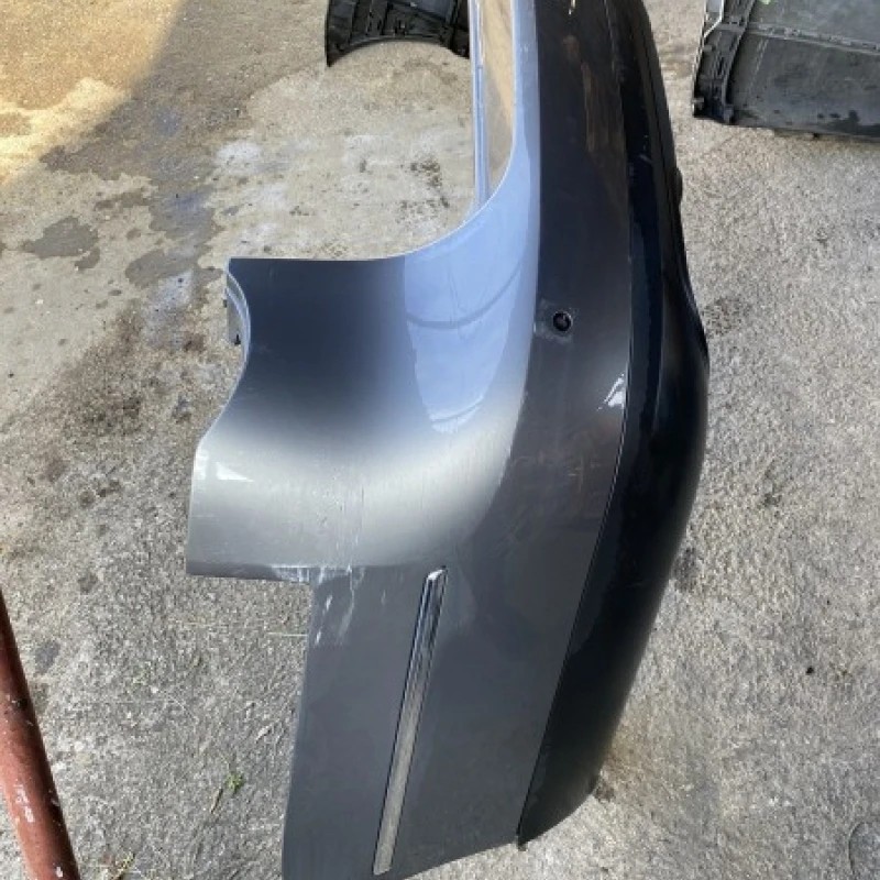 Bara spate / Volkswagen Passat B6 2008 / Caroserie, oglinzi si faruri