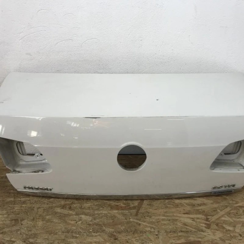 Capota spate Volkswagen Passat B7 2011