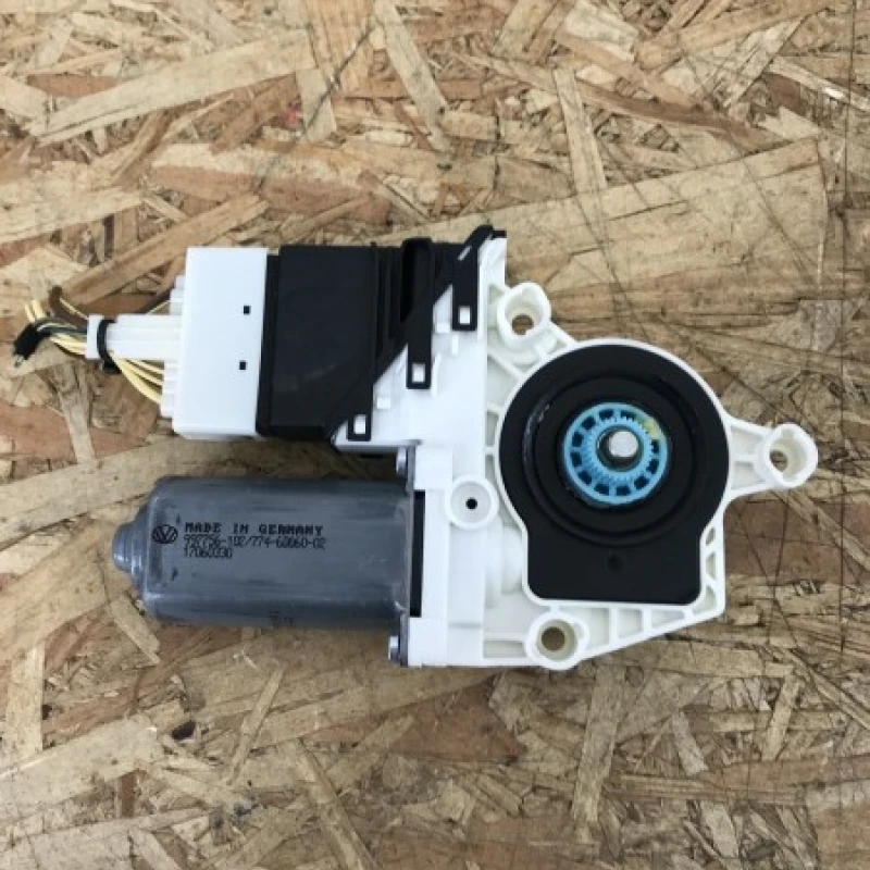 Modul confort usa dreapta spate Volkswagen 