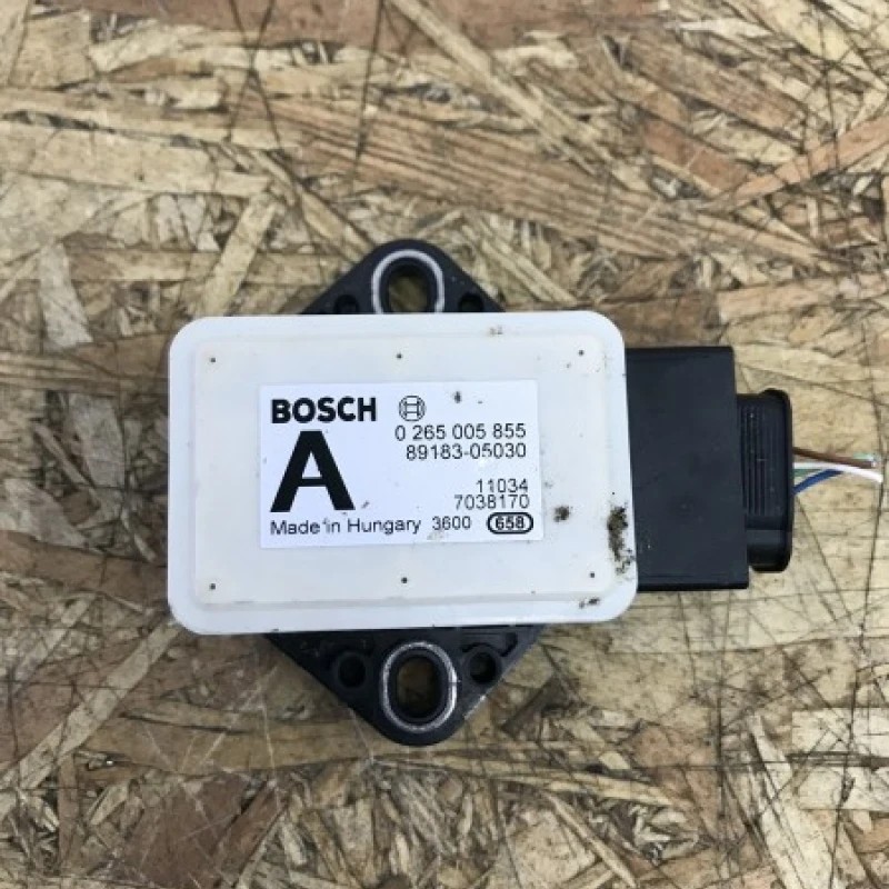 Senzor ESP / Toyota Avensis T27 2010 / Audio si electronice