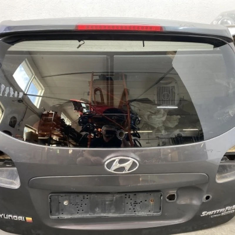 Haion cu luneta / Hyundai Santa Fe Santa Fe 2010 / Caroserie, oglinzi si faruri