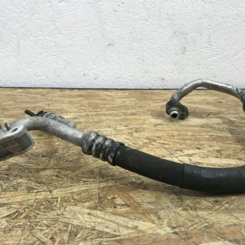 Conducta clima / Volkswagen Golf MK6 2010 / Climatizare