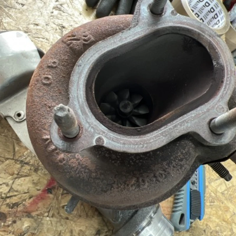 Turbosuflanta turbina / Dacia Duster Duster I H79 2015 / Altele